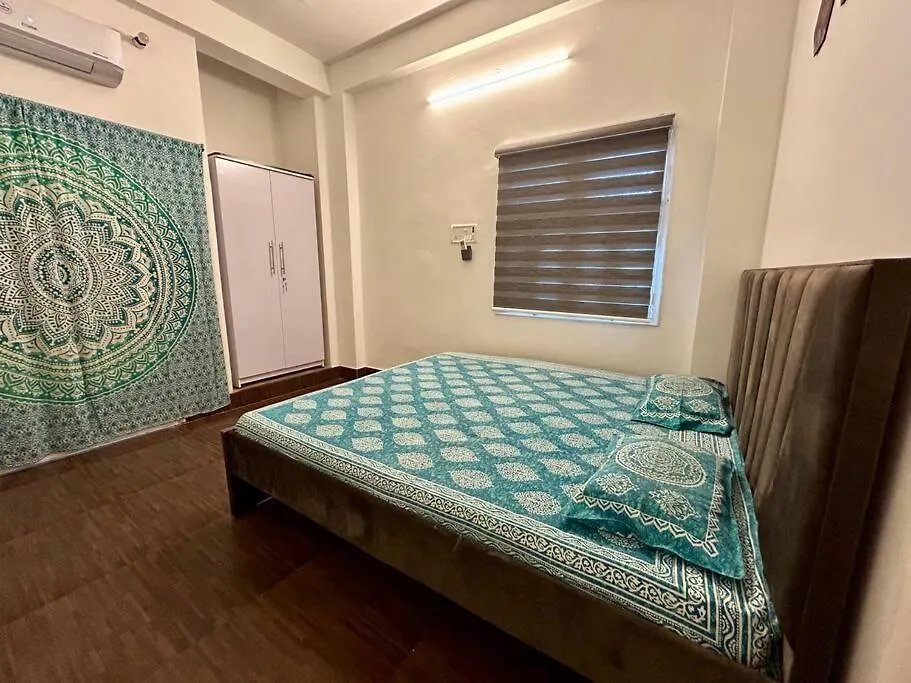 Egarden Dharma Yog 2Bhk Suite With Balcony バラナシ 0*,  インド